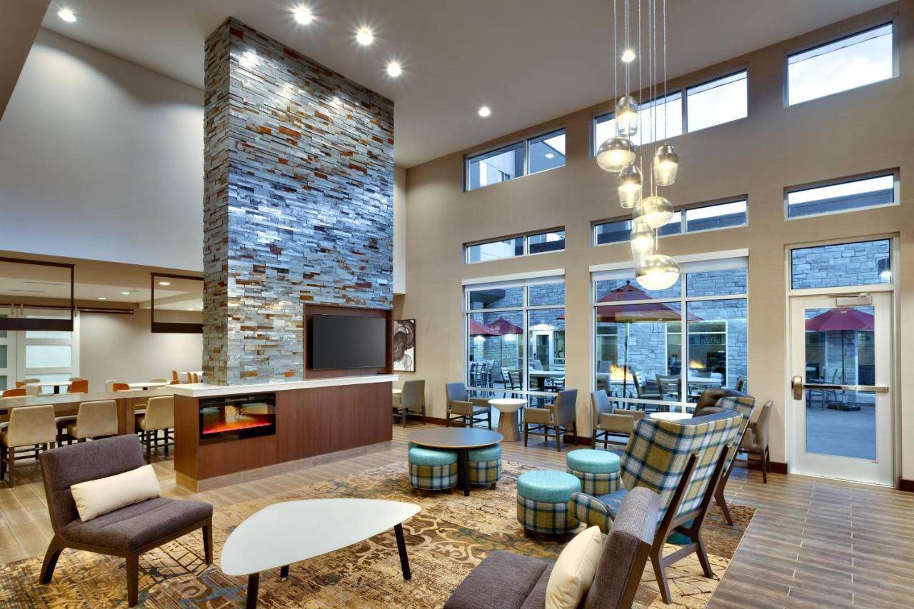 Hotel By Marriott